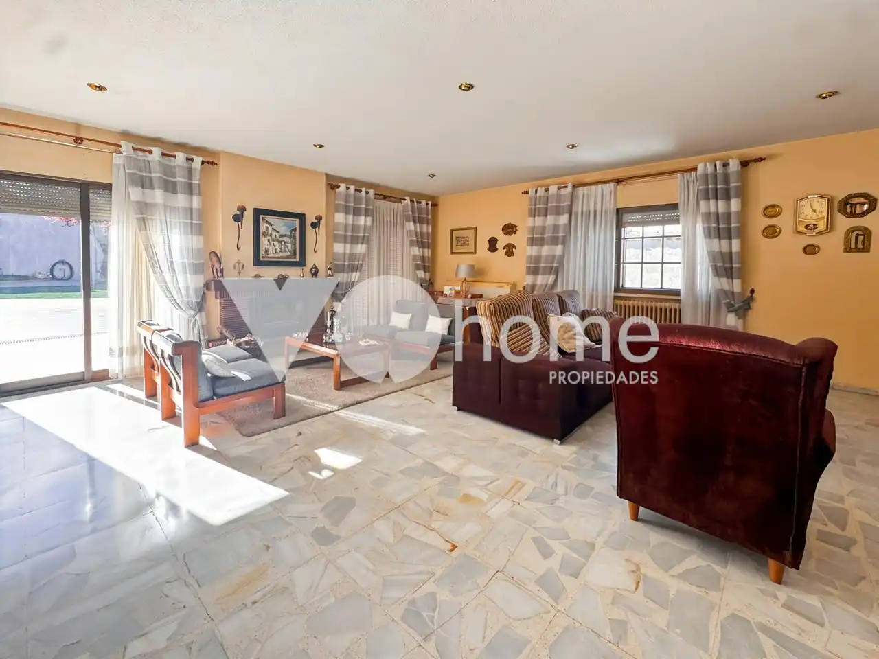 Living room of Houses for sale in Loeches  with Heating, Swimming Pool and Furnished