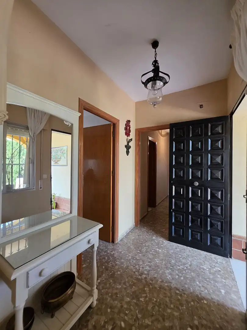 Chalet con piscina en venta en Palomares del Río, imagen 10