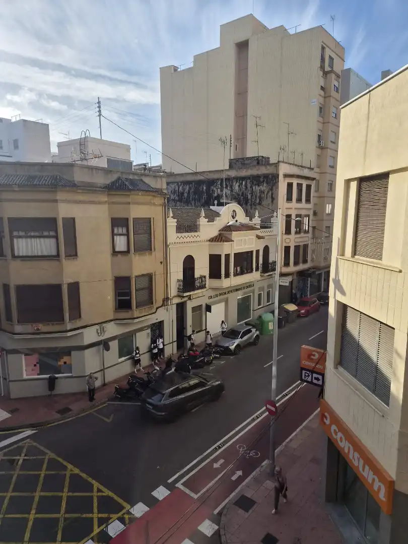 Außenansicht von Wohnung zum Verkauf in Castellón de la Plana / Castelló de la Plana mit Ofen und Balkon