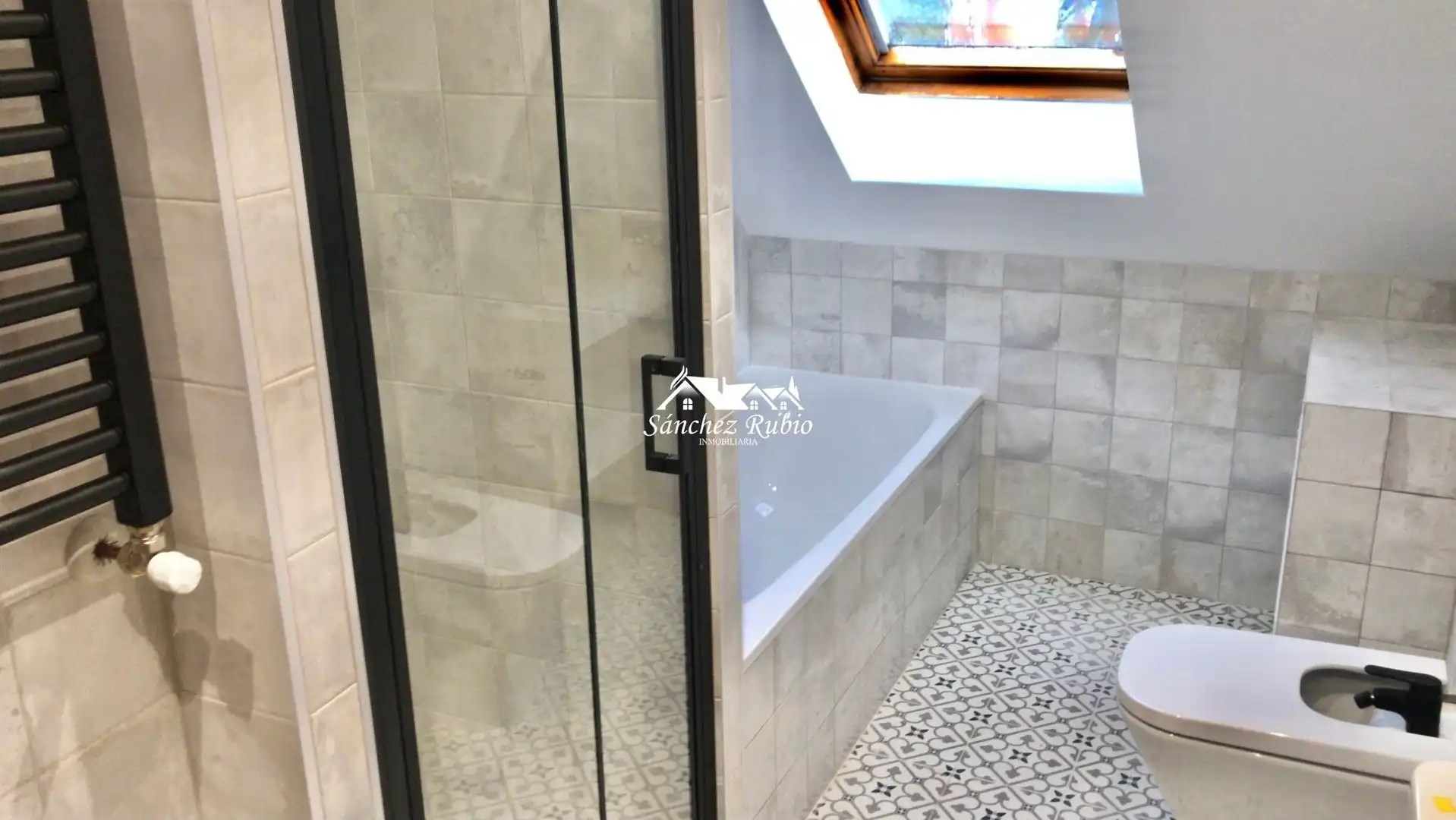Casa a schiera con piscina in affitto a La Navata, imagen 24