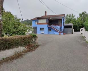 Vista exterior de Casa o xalet en venda en Siero amb Terrassa