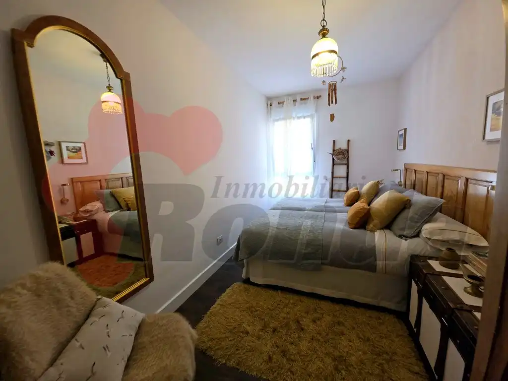 Habitación de Piso en venta en Lugo con Amueblado