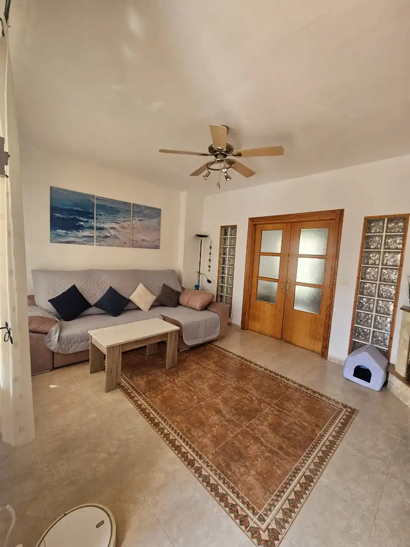 Sala d'estar de Casa o xalet de lloguer en Cartagena amb Jardí privat, Moblat i Forn