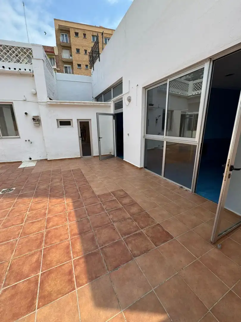 Terraza de Local de alquiler en Valencia con Aire acondicionado