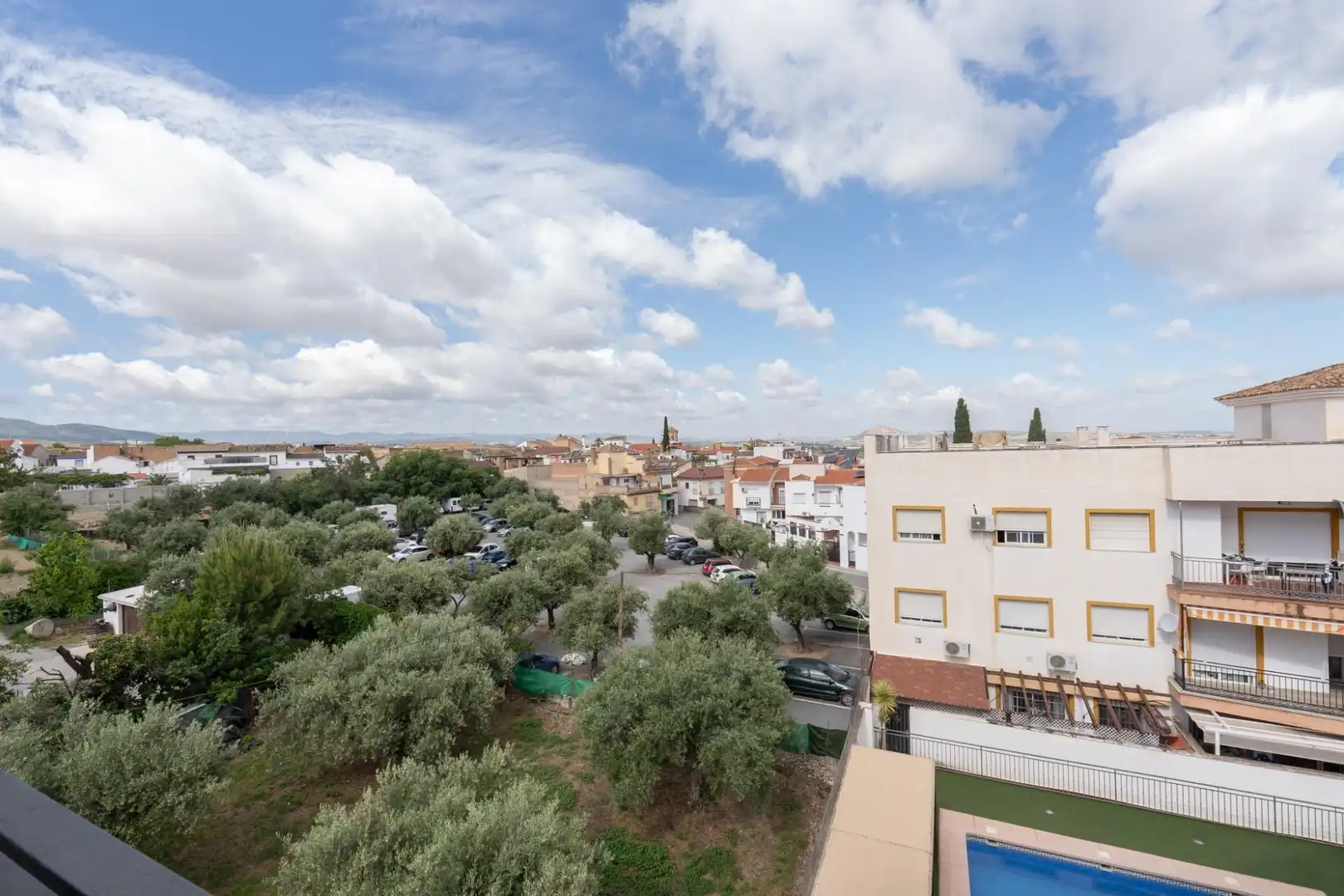 Vista exterior de Piso en venta en Gójar con Terraza, Trastero y Balcón