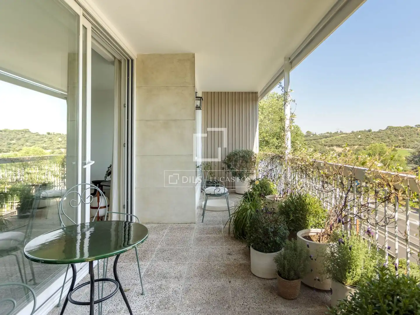Balcony of Flat for rent in Madrid  with Air Conditioner, Heating and Private garden