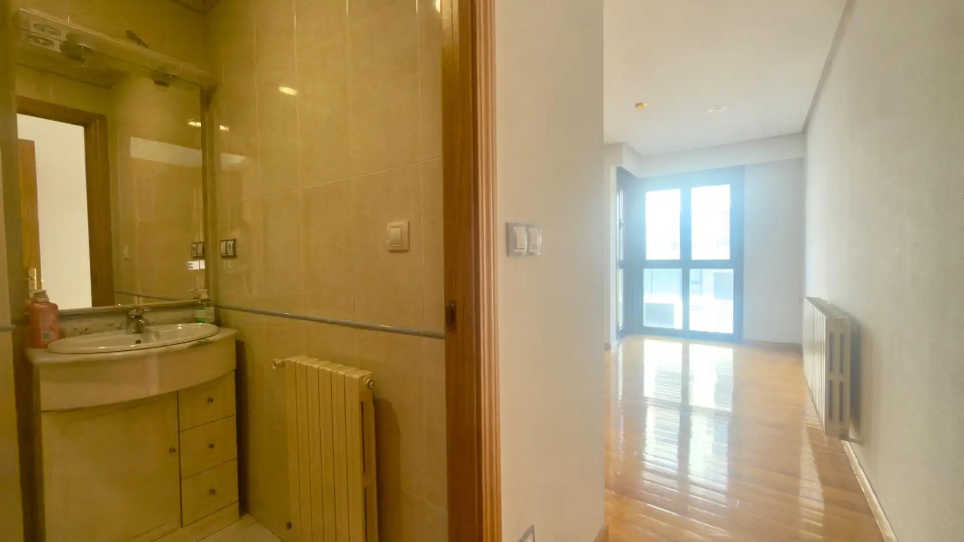Piso en venta en Ourense Capital  con Calefacción