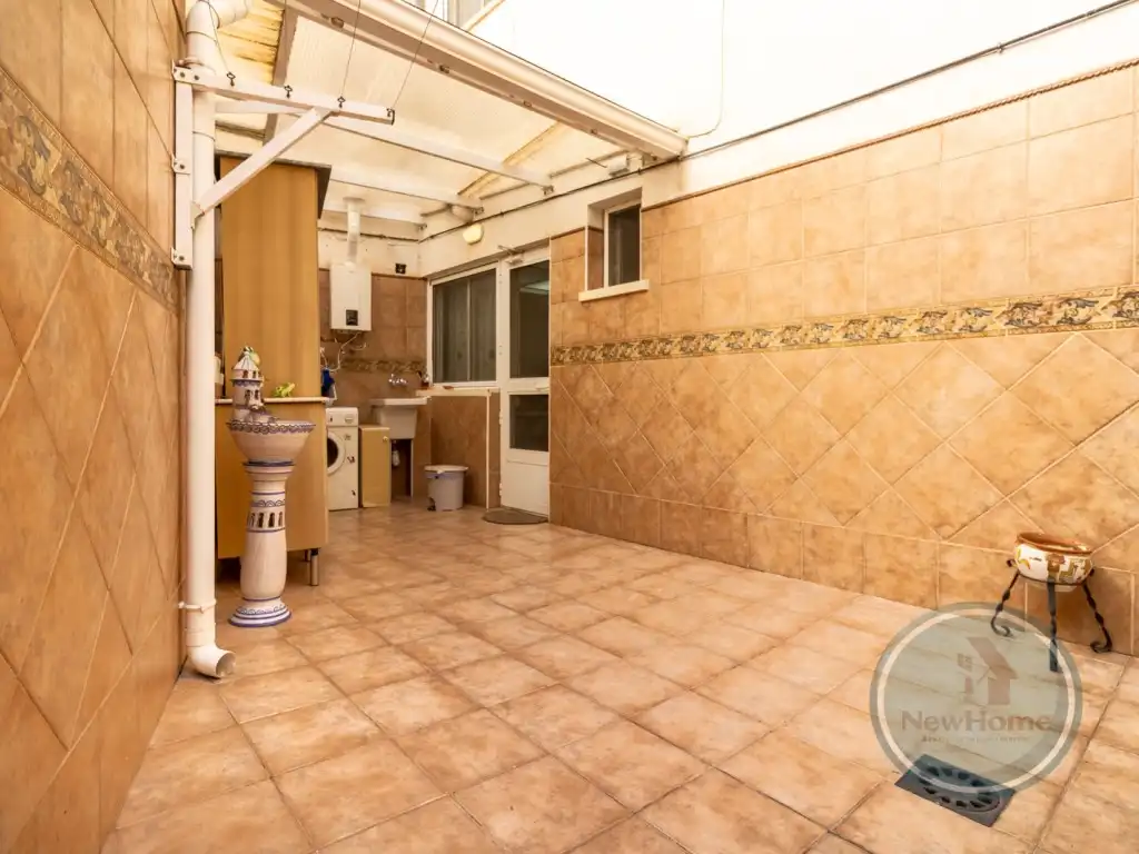 Casa adosada en venta en Crevillent