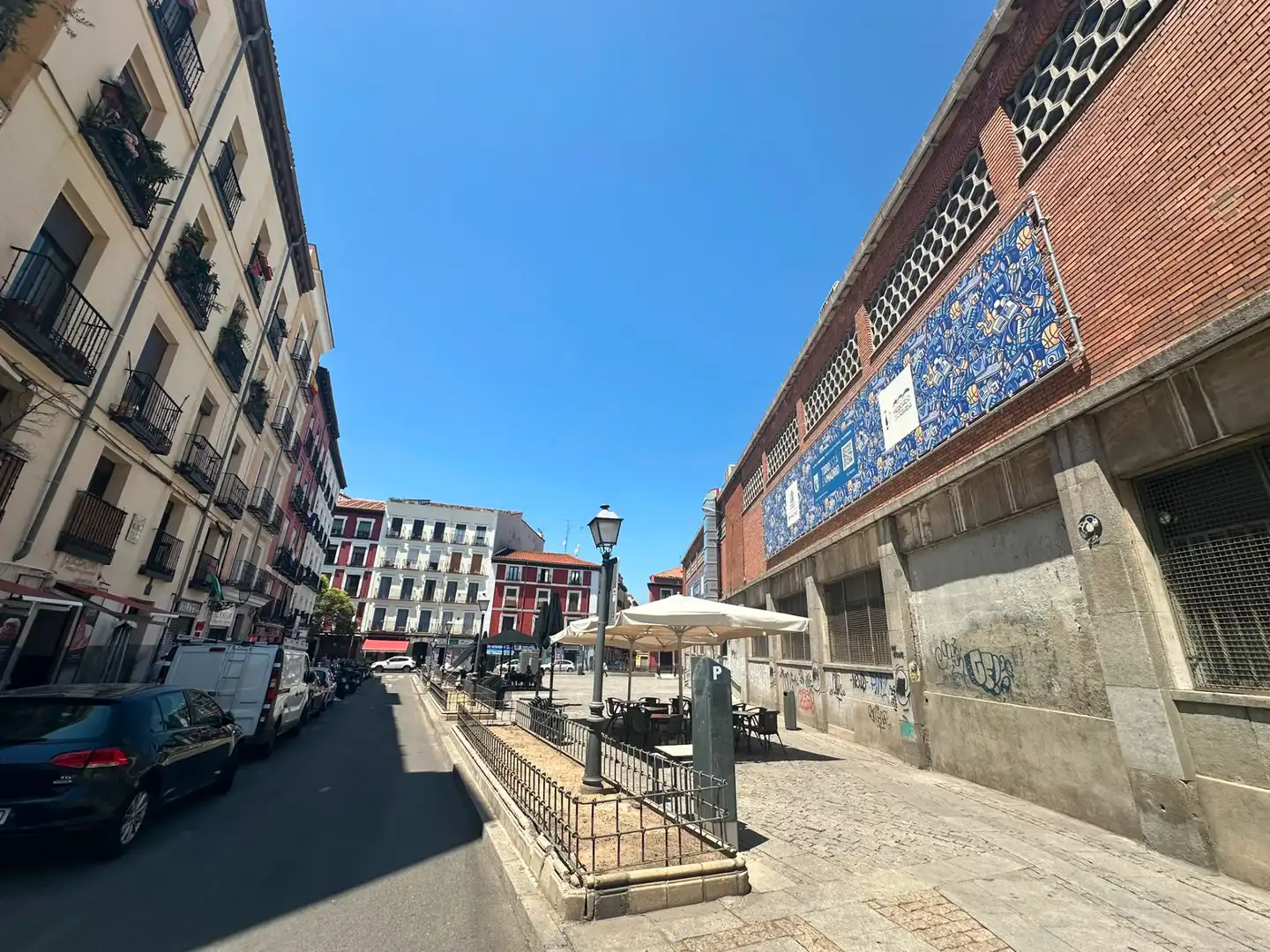 Außenansicht von Wohnung zum Verkauf in Madrid mit Klimaanlage, Möbliert und Ofen
