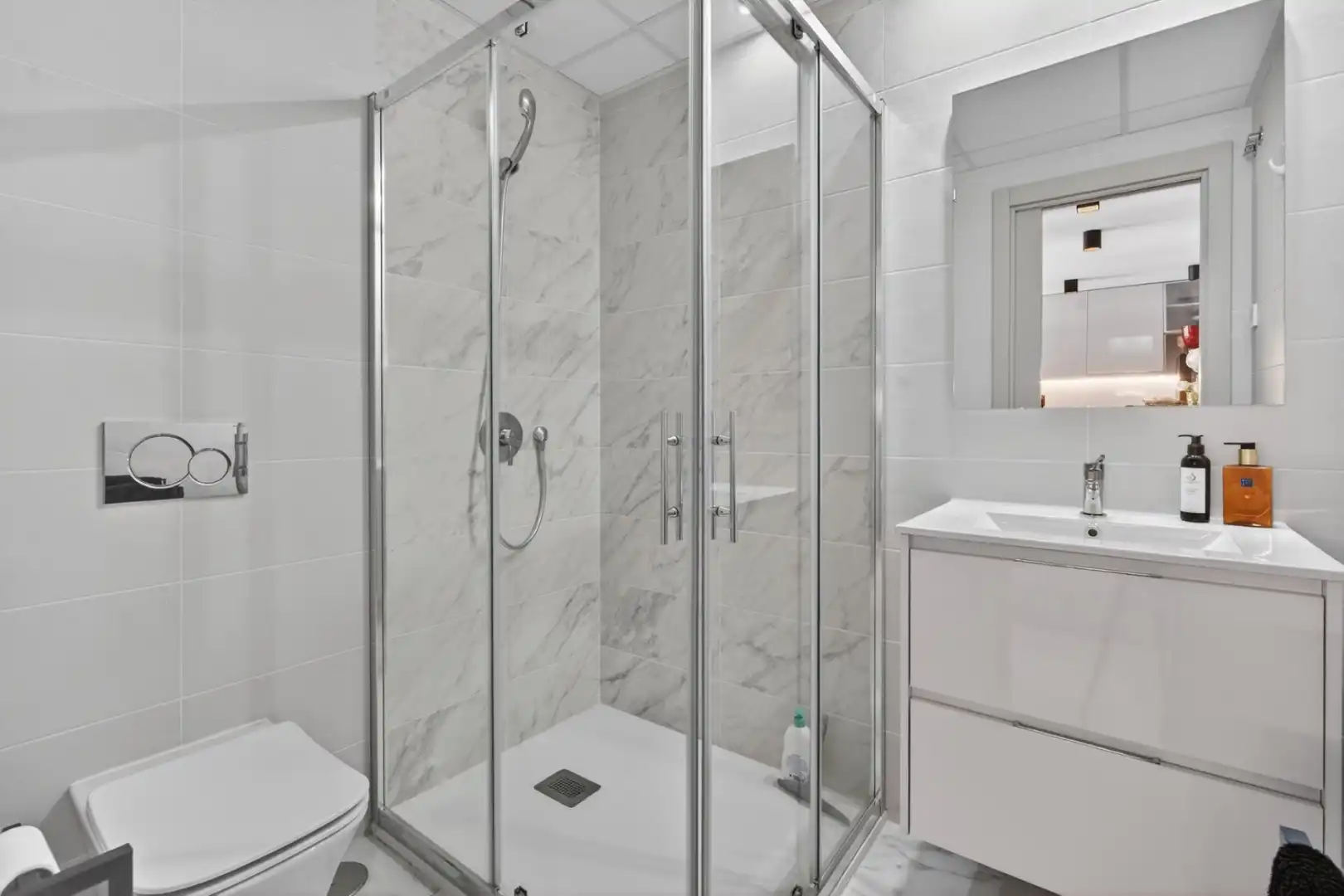 Badezimmer von Dachboden zum Verkauf in Orihuela mit Klimaanlage, Heizung und Terrasse