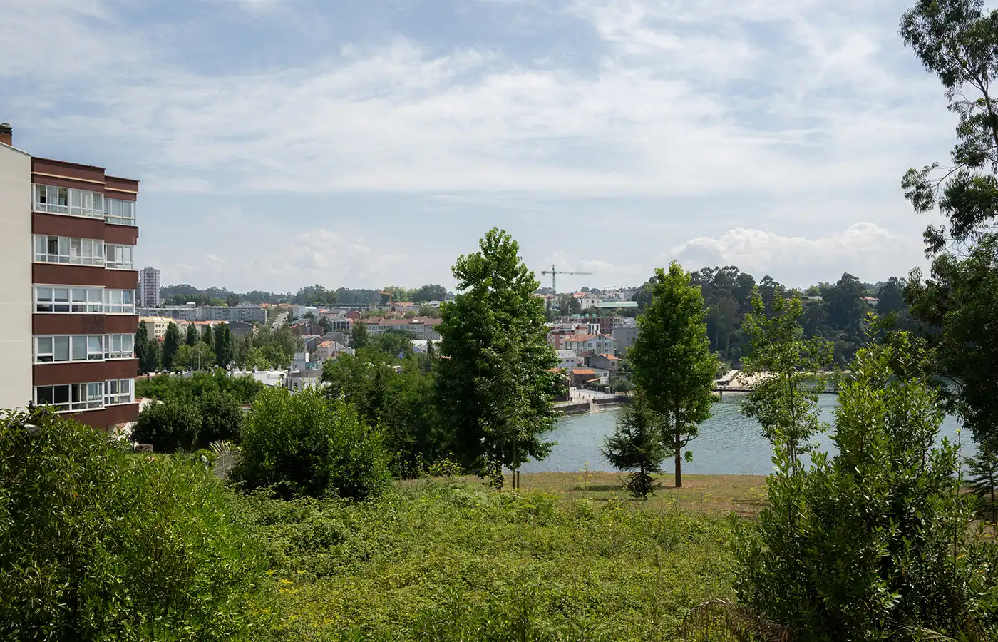 Wohnung zum Verkauf in Oleiros mit Terrasse, Abstellraum und Mikrowelle