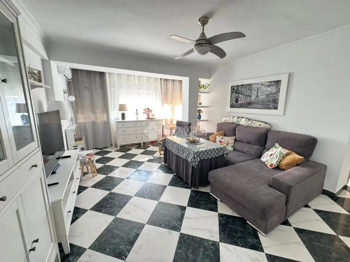 Wohnzimmer von Wohnung zum Verkauf in Huelva mit Klimaanlage