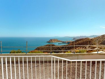 Penthouse with pool for sale in N/A