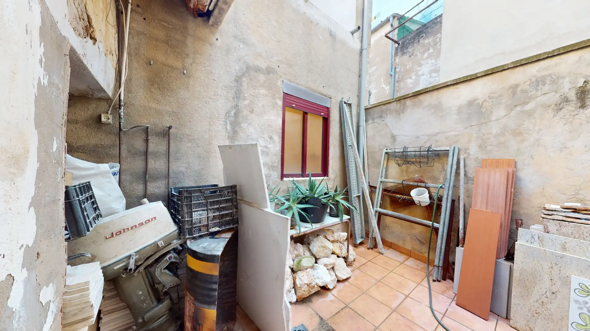 Einfamilien-Reihenhaus zum Verkauf in Onil mit Klimaanlage und Balkon