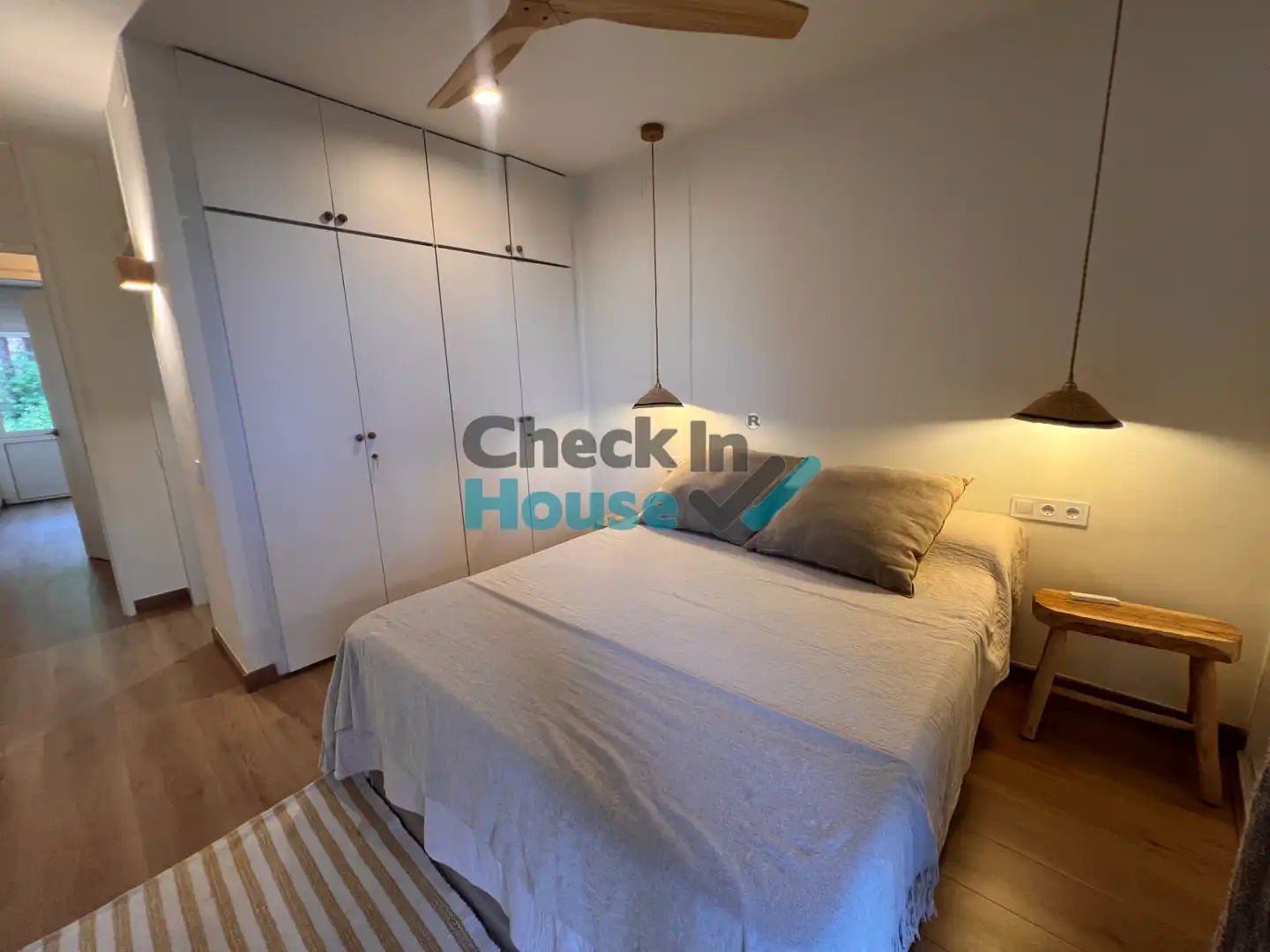 Dormitori de Apartament de lloguer en Sant Feliu de Guíxols amb Moblat, Forn i Rentadora