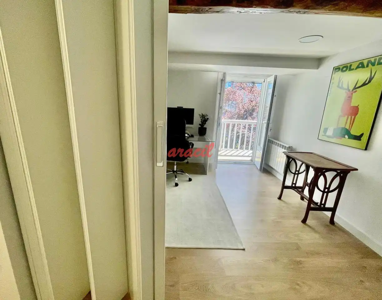 Bedroom of Flat for rent in Ourense Capital   with Air Conditioner, Heating and Furnished