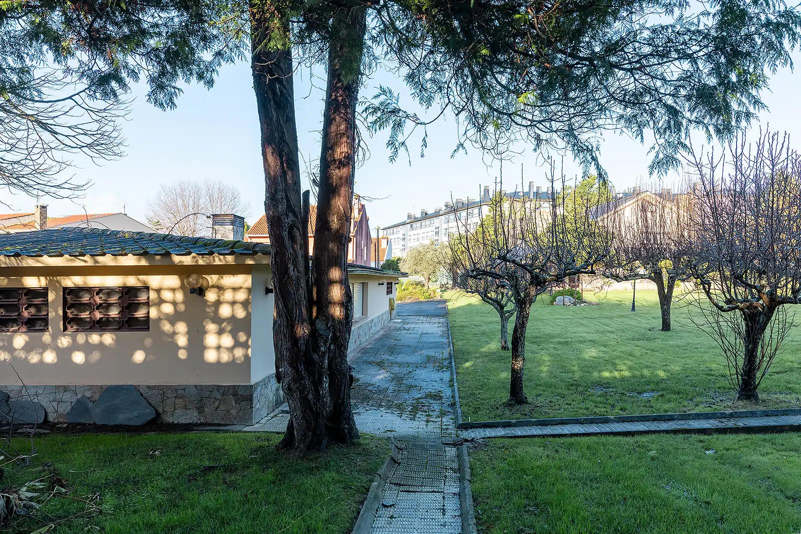 Jardín de Casa o chalet en venta en Oleiros con Calefacción, Jardín privado y Parquet
