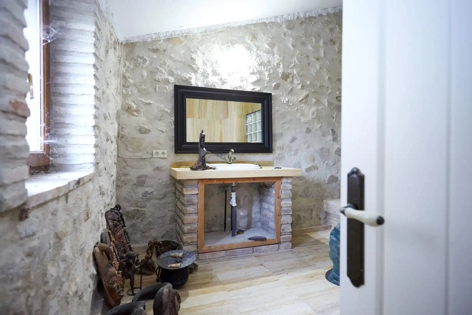 Baño de Finca rústica en venta en Jaén con Aire acondicionado, Jardín privado y Terraza