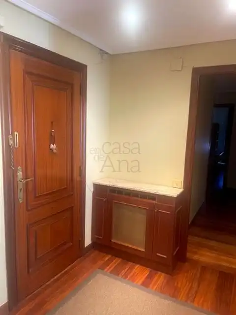 Piso de alquiler en San Pedro de Deusto - La Ribera