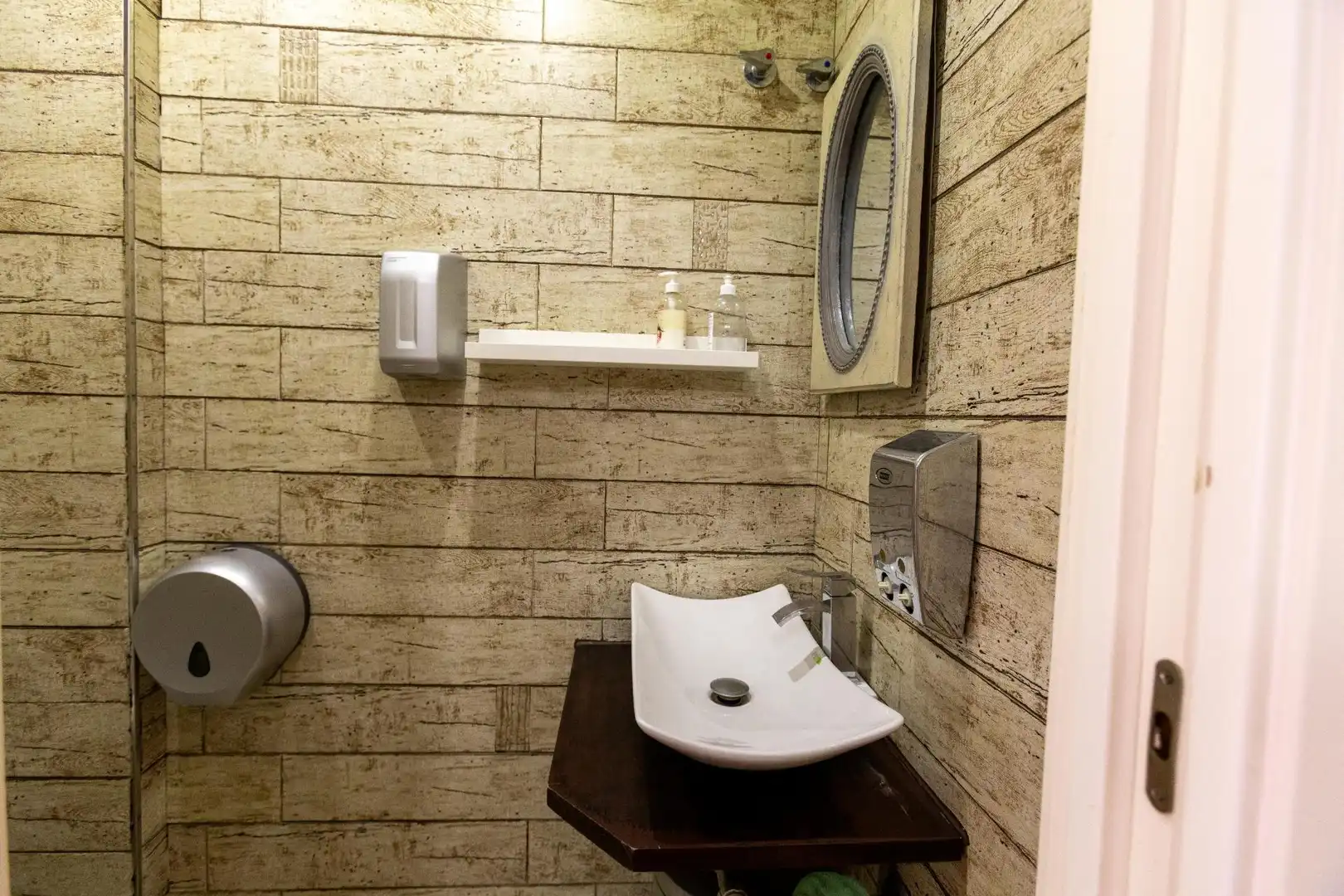 Local comercial en venta en Calle ANTONIO NAVAJAS RUIZ 2, imagen 16