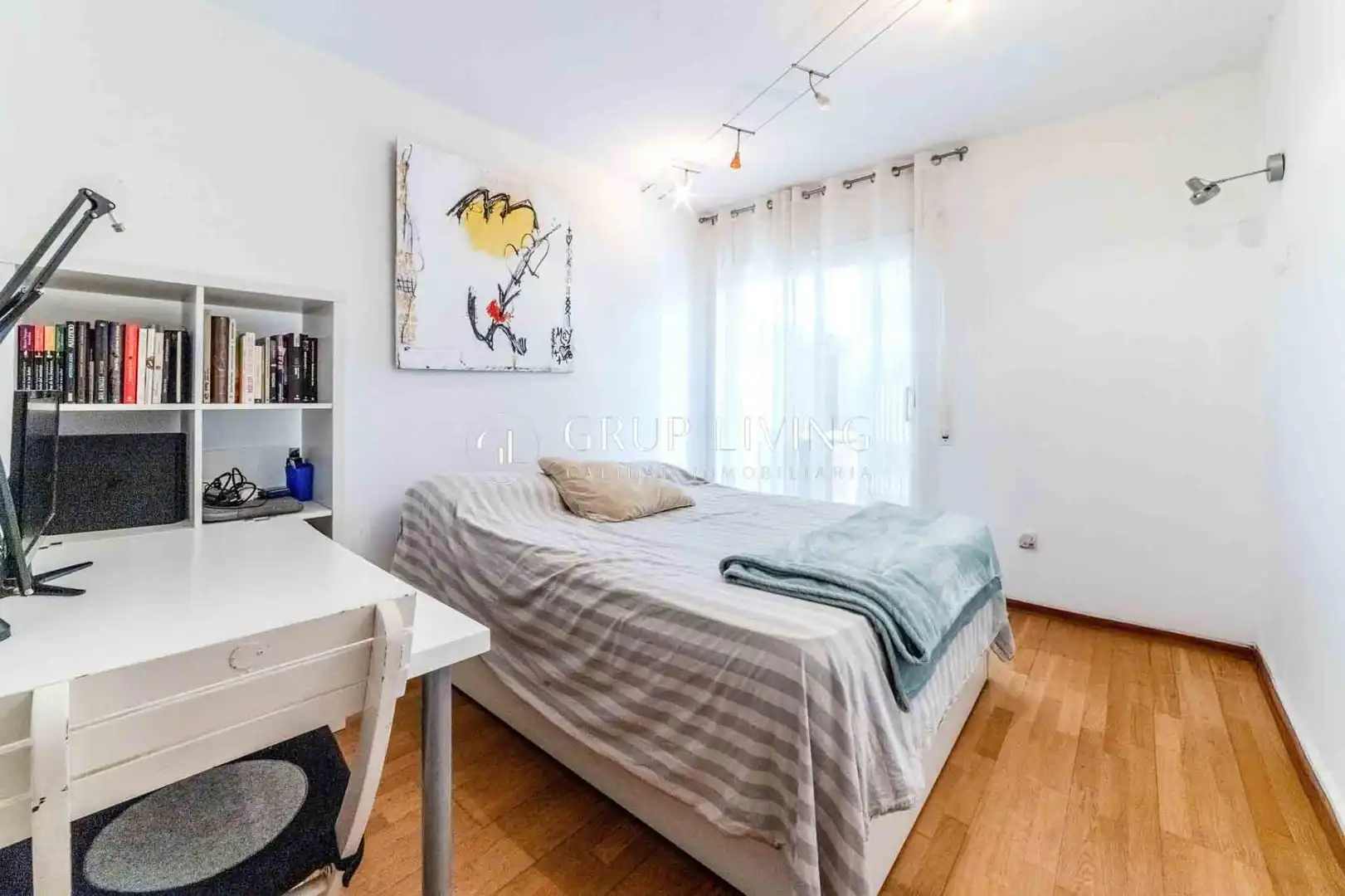 Schlafzimmer von Wohnung zum Verkauf in Sitges mit Klimaanlage, Heizung und Privatgarten