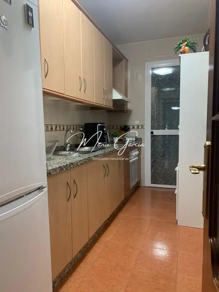Cocina de Planta baja en venta en Lucena con Aire acondicionado, Trastero y Amueblado