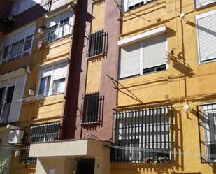 Exterior view of Flat for sale in  Sevilla Capital