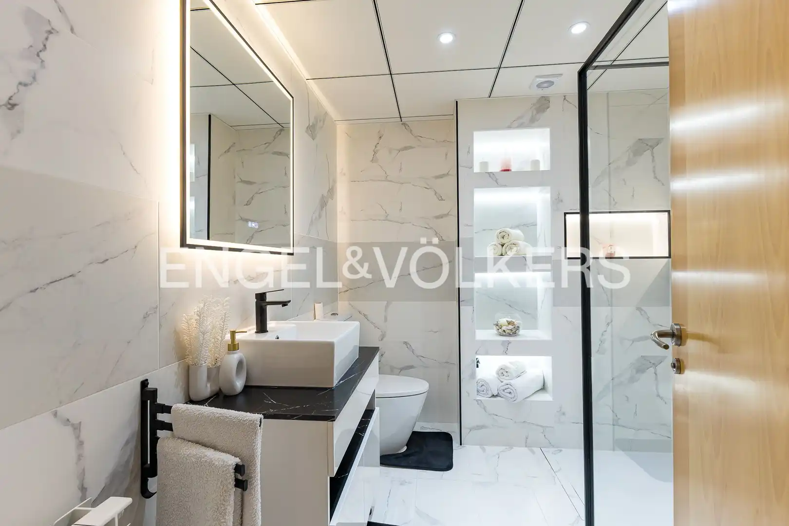 Baño de Piso en venta en Vilanova i la Geltrú con Aire acondicionado, Calefacción y Trastero