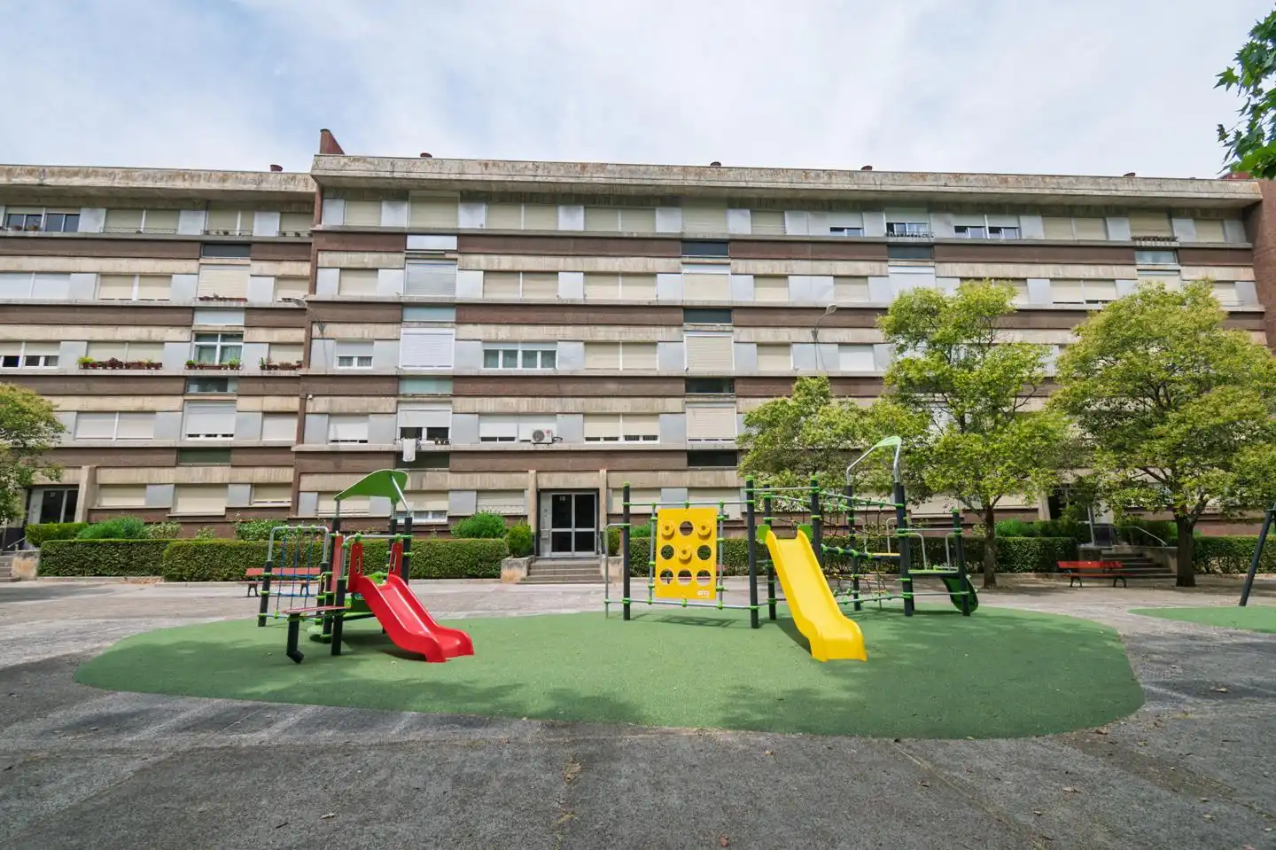 Vista exterior de Pis en venda en  Pamplona / Iruña amb Calefacció, Parquet i Moblat