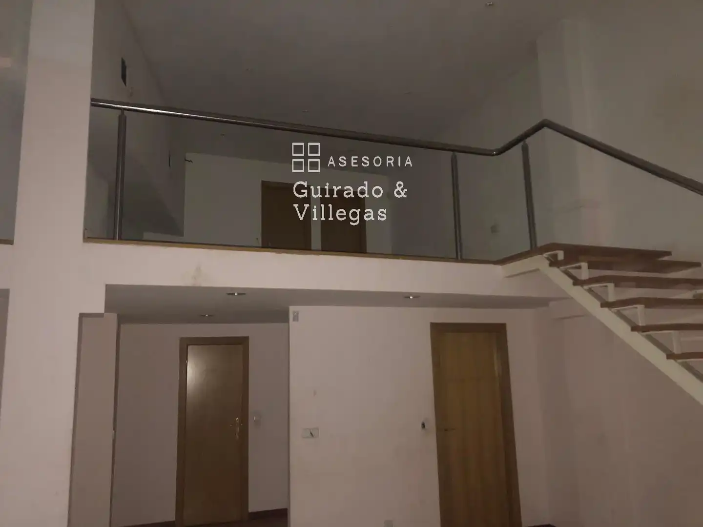Dúplex en venta en Terrassa con Terraza y Alarma