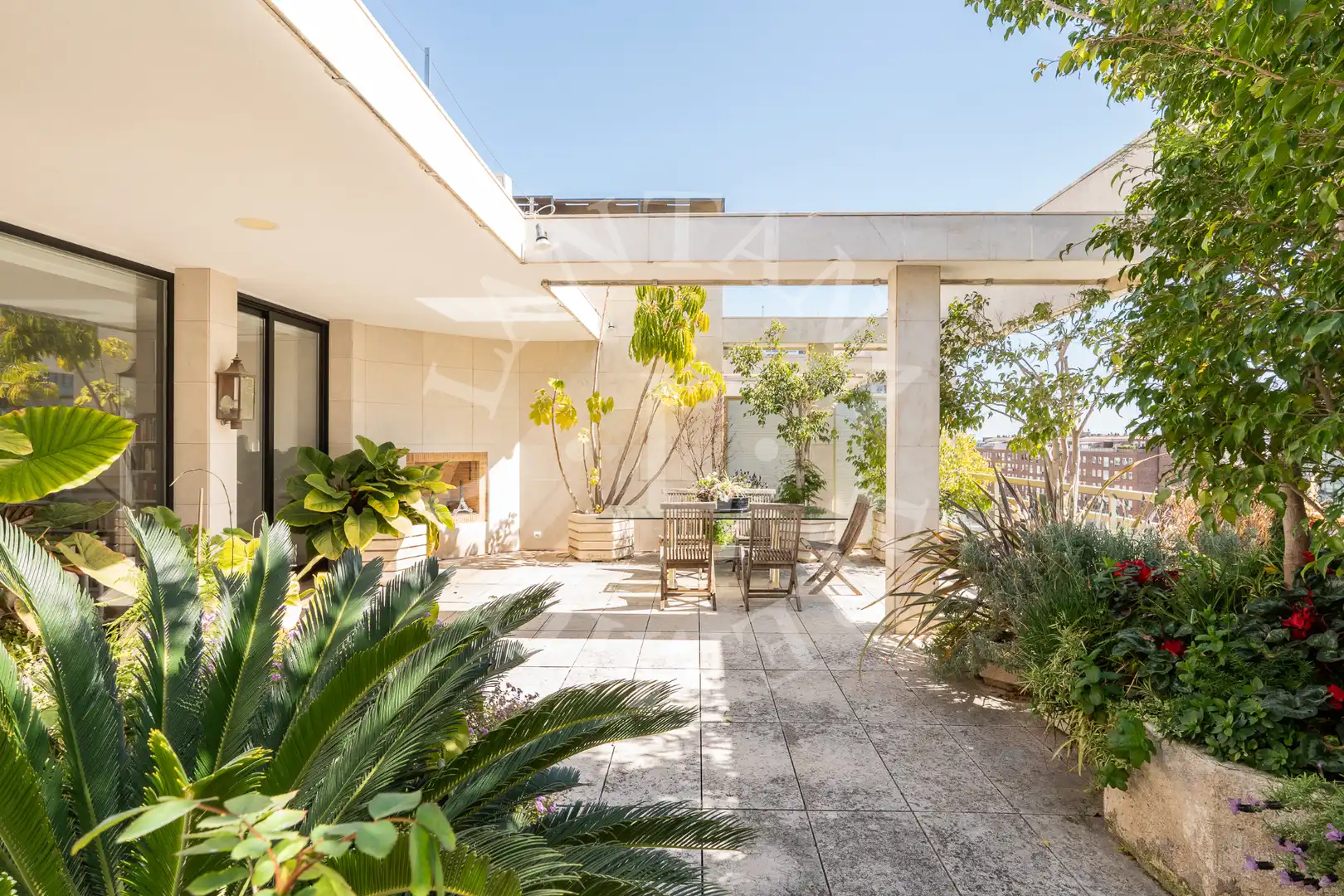 Terrasse von Dachboden zum Verkauf in Barcelona mit Klimaanlage, Heizung und Parkett
