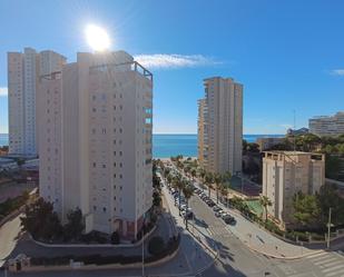 Vista exterior de Pis en venda en Benidorm amb Aire condicionat, Moblat i Forn