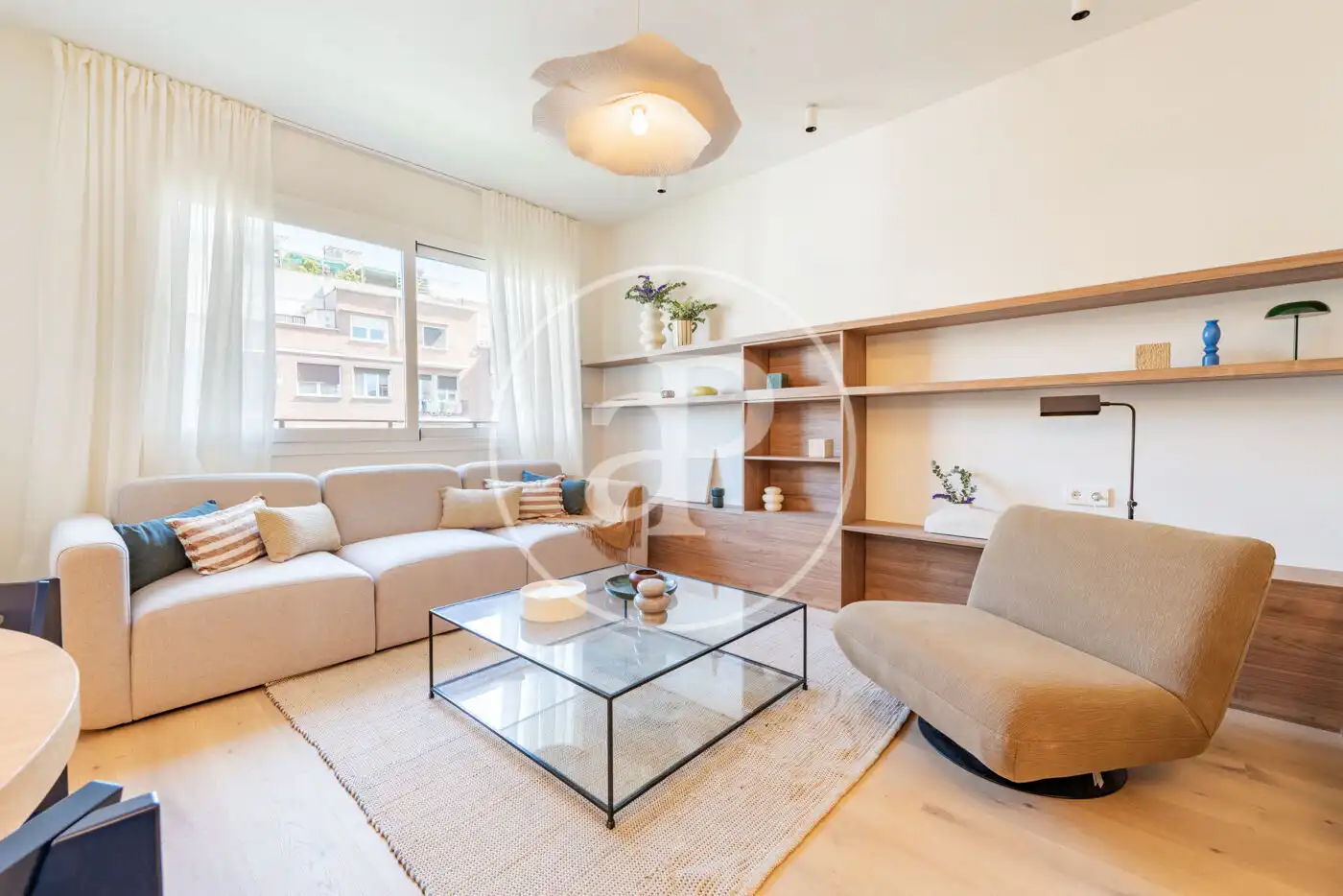 Living room of Flat for sale in Madrid  with Air Conditioner and Heating