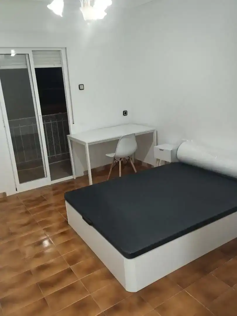 Habitación de Piso para compartir en Elche / Elx con Amueblado, Horno y Lavadora