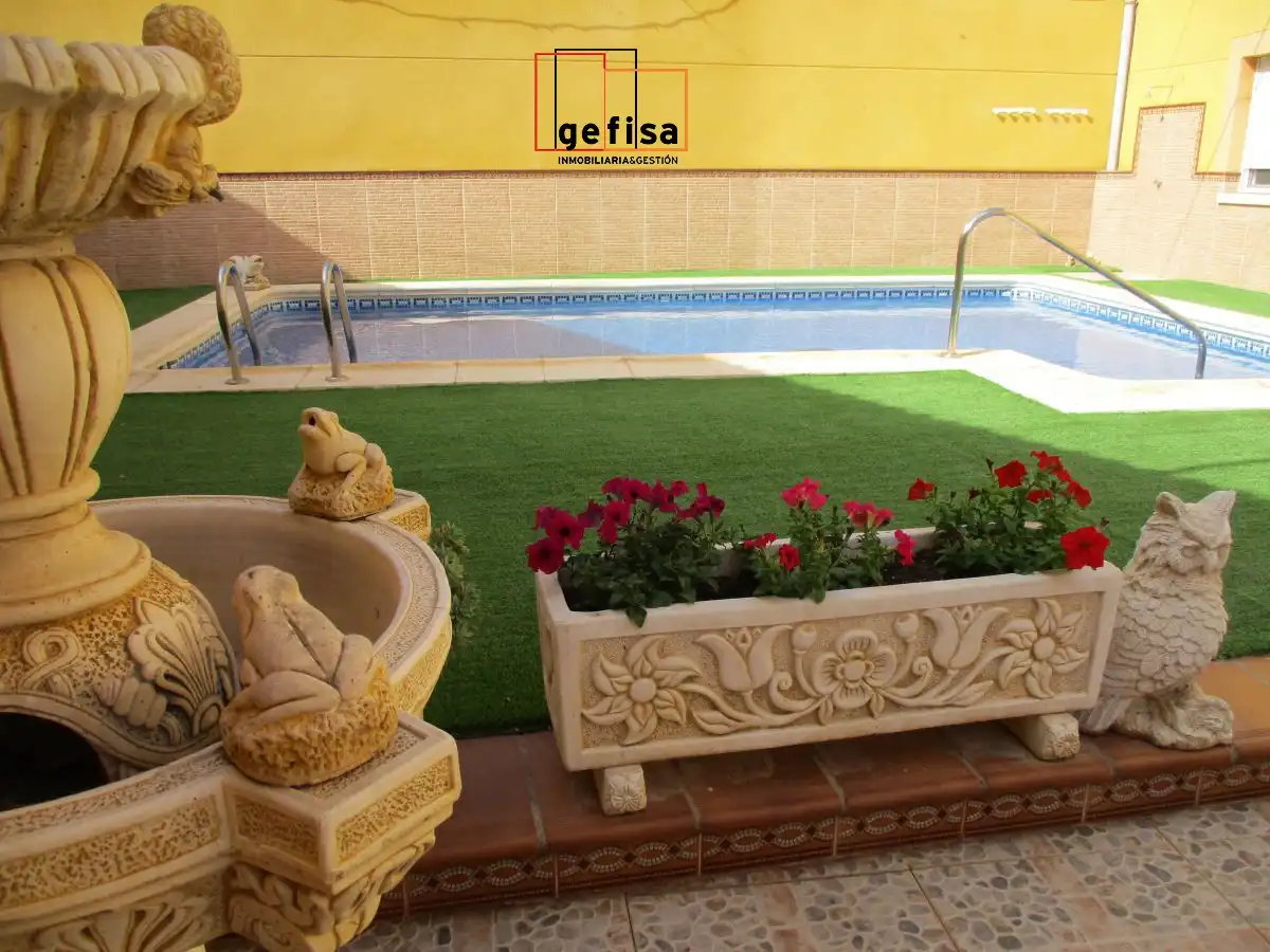 Casa en venda a Valdepeñas, imagen 2