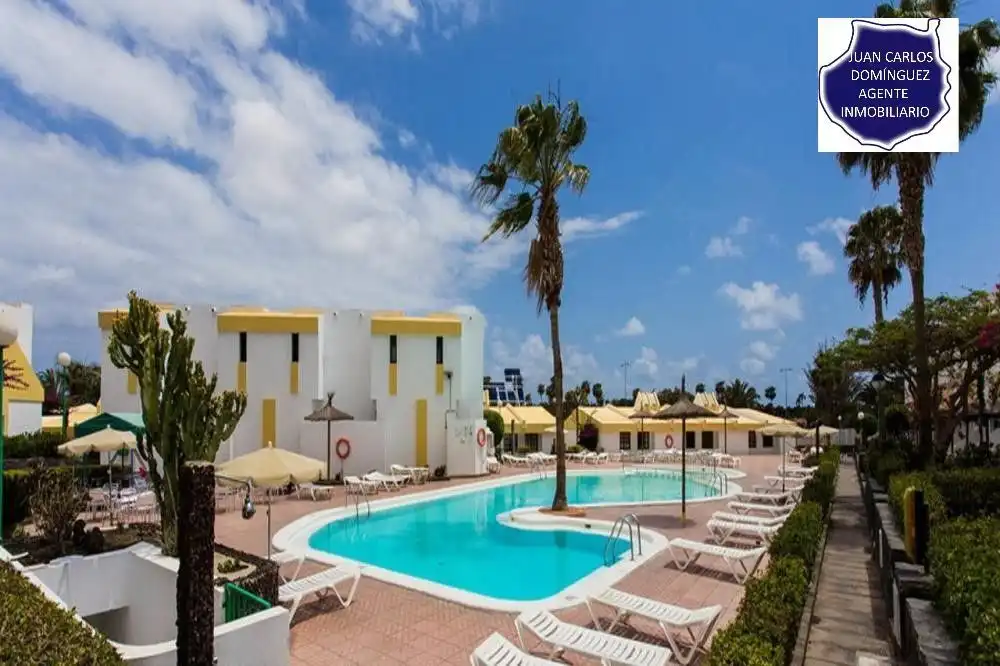 Vista exterior de Casa o chalet de alquiler en San Bartolomé de Tirajana con Aire acondicionado, Jardín privado y Terraza