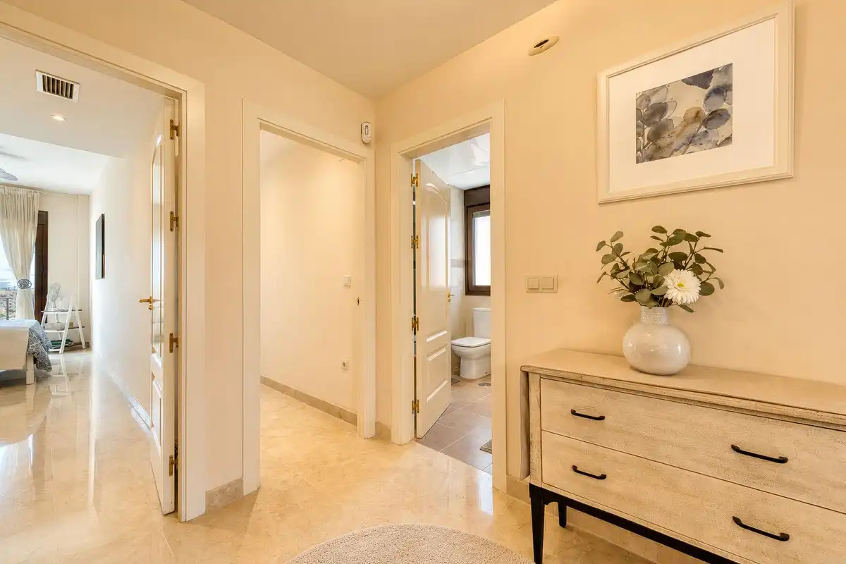 Casa adosada en venta en Estepona con Aire acondicionado, Terraza y Alarma