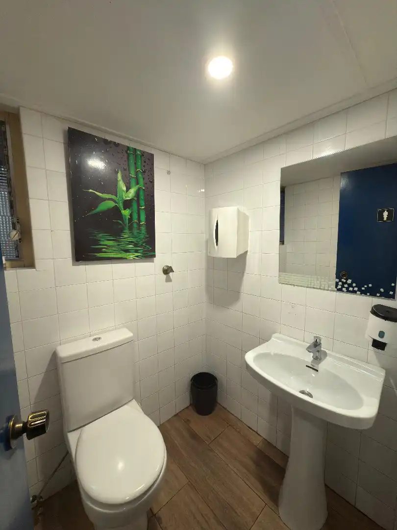 Bathroom of Commercial properties for sale in Tivissa