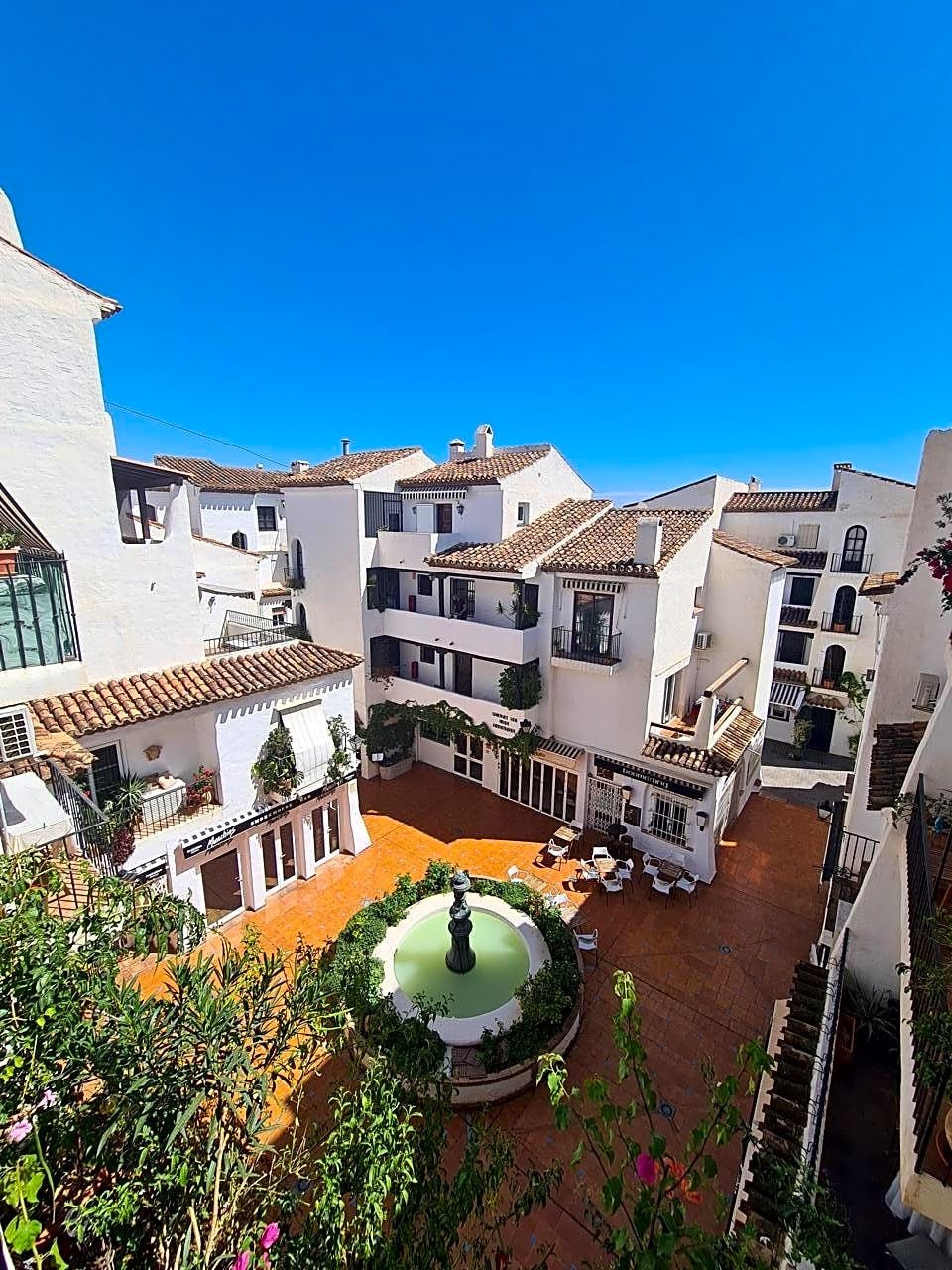 Vista exterior de Piso en venta en Torremolinos con Aire acondicionado, Terraza y Amueblado