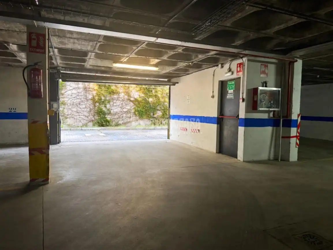 Parking de Piso en venta en Madrid con Aire acondicionado, Calefacción y Parquet