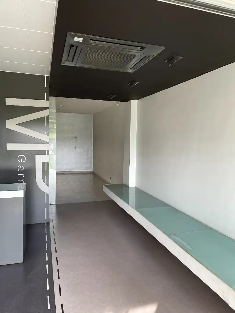 Business premises to rent in Olot, imagen 3