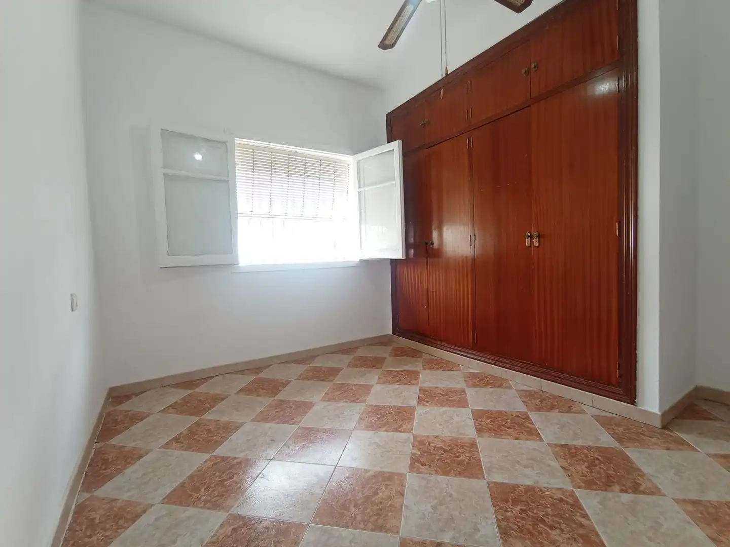 Bedroom of Houses for sale in Estación de Autobuses