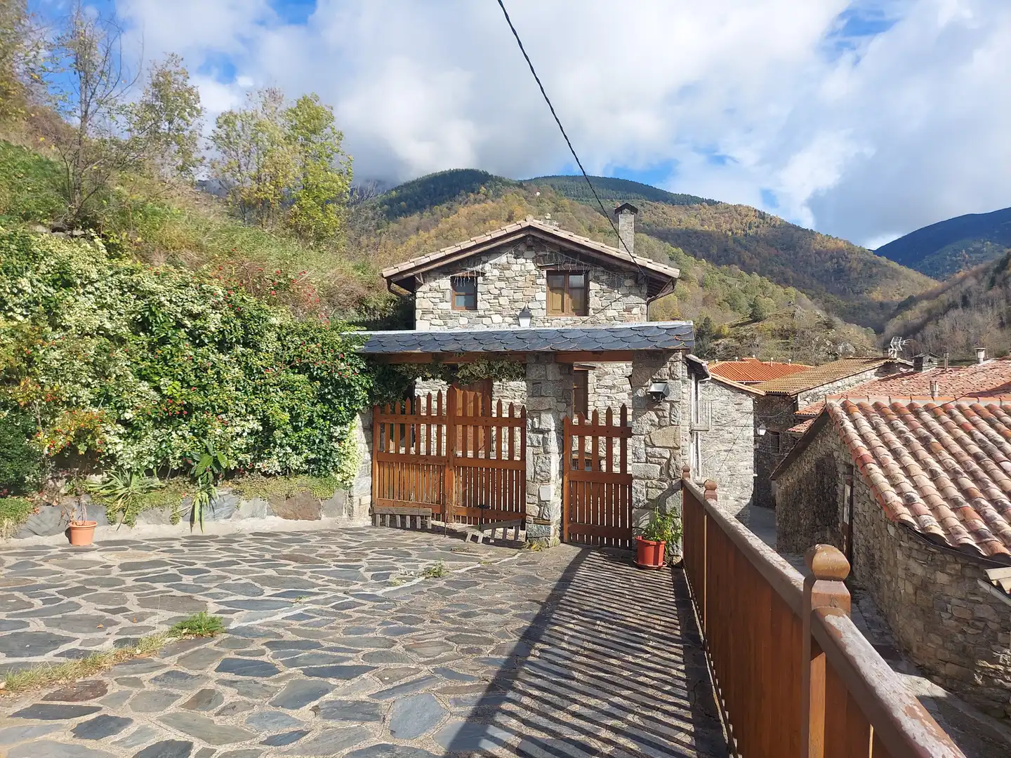 Vista exterior de Casa o chalet en venta en Setcases con Calefacción y Terraza