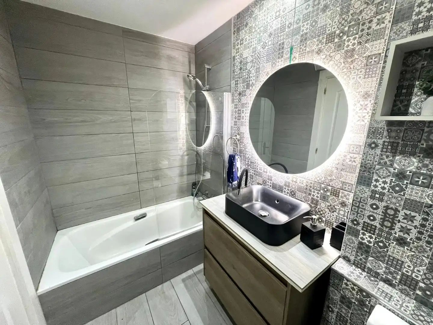 Baño de Apartamento en venta en La Manga del Mar Menor con Aire acondicionado, Calefacción y Terraza
