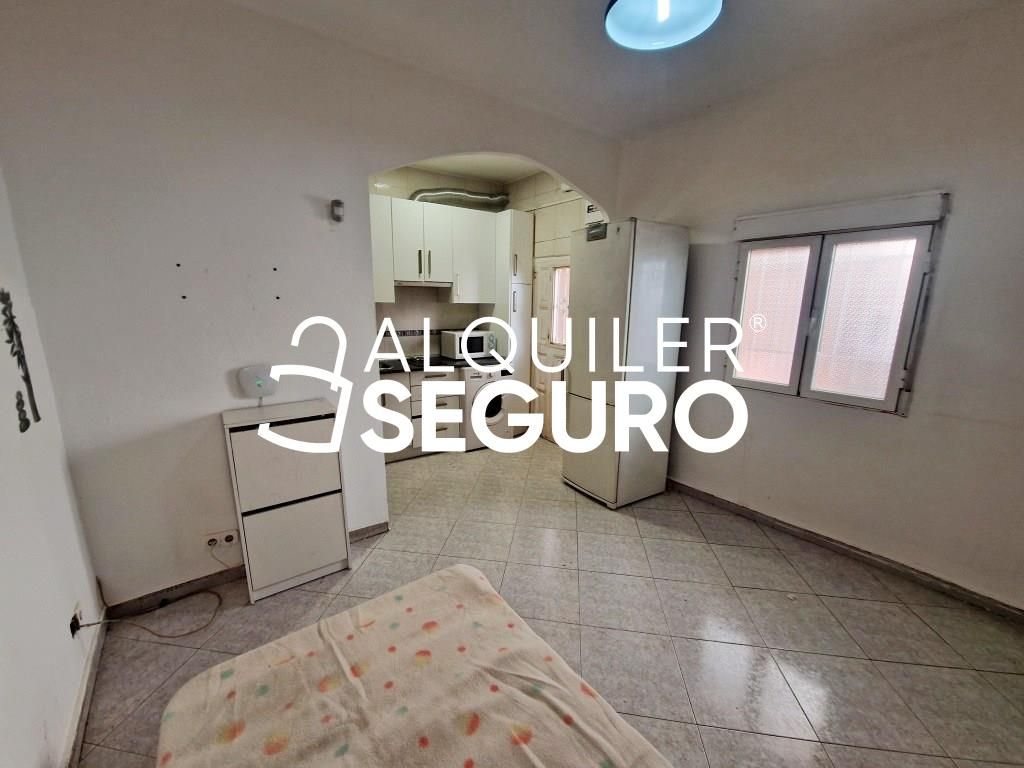 Schlafzimmer von Wohnung zur Miete in Alcorcón mit Möbliert