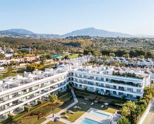 Vista exterior de Apartament en venda en Estepona amb Aire condicionat, Terrassa i Moblat