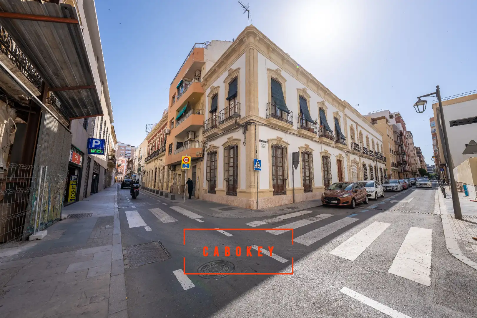 Vista exterior de Piso en venta en Almería con Aire acondicionado, Calefacción y Amueblado