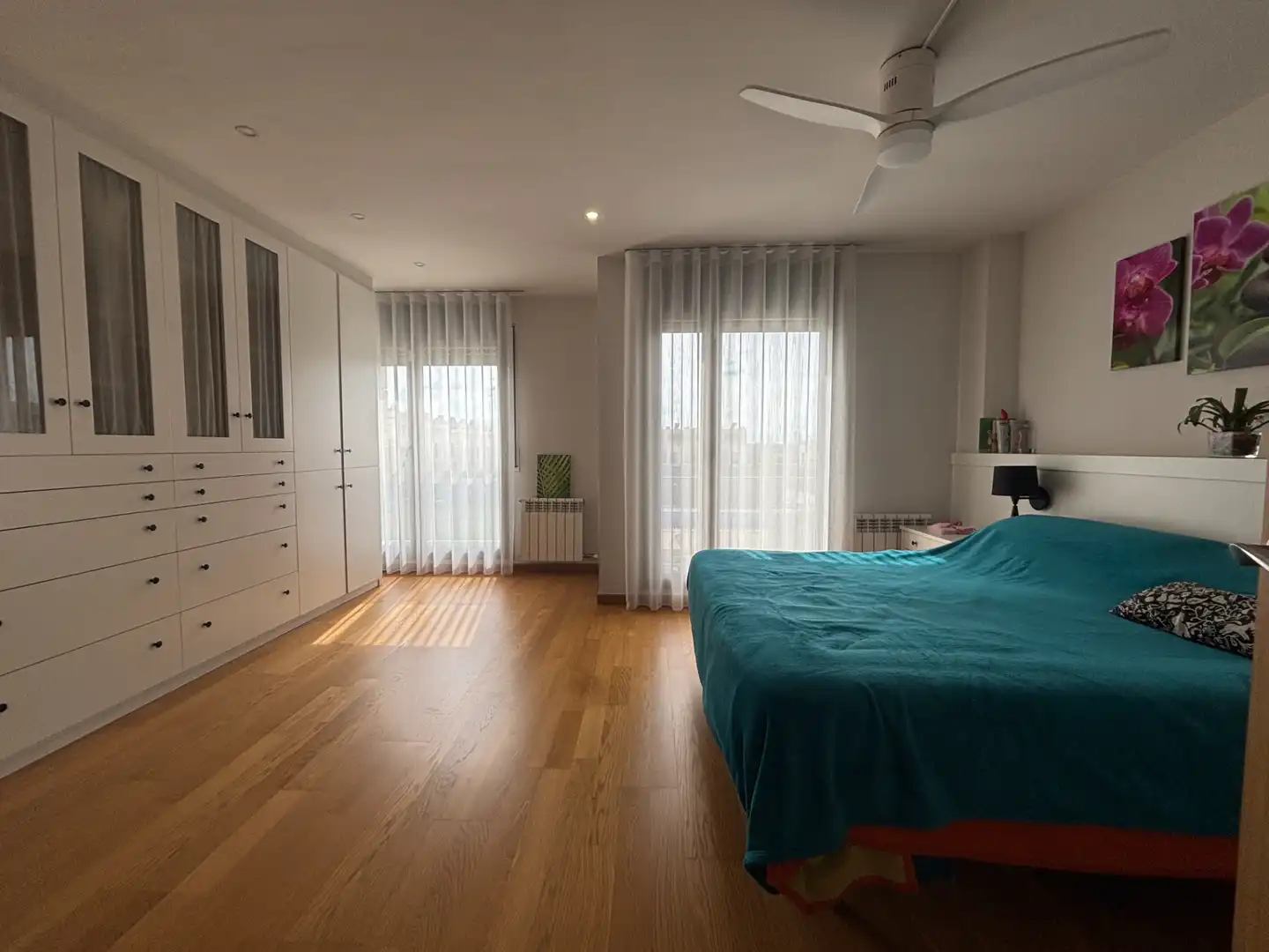 Habitación de Casa adosada en venta en Lleida con Aire acondicionado, Calefacción y Parquet