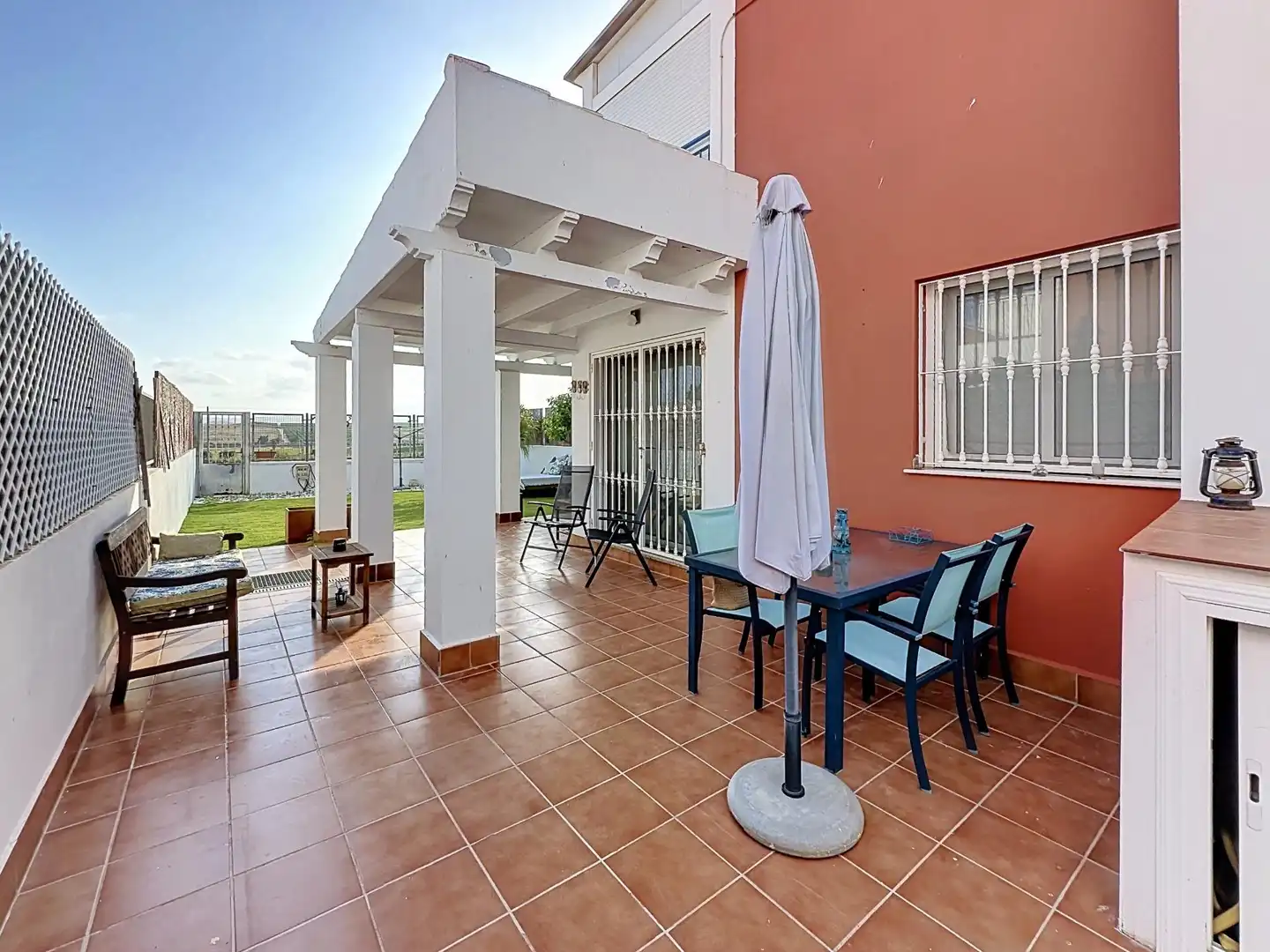 Terrassa de Casa adosada en venda en Vera amb Terrassa i Piscina comunitària