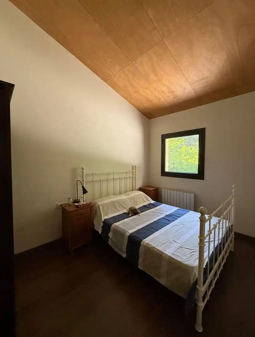 Dormitori de Casa o xalet en venda en Sant Aniol de Finestres amb Aire condicionat, Calefacció i Jardí privat